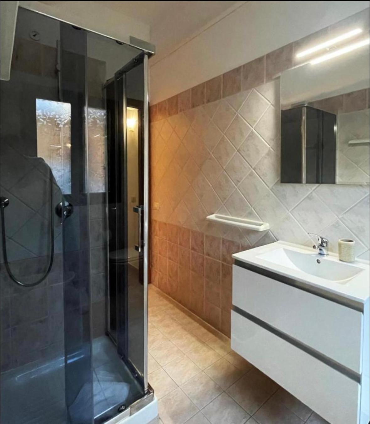 Square Inn Apartment Olbia Dış mekan fotoğraf